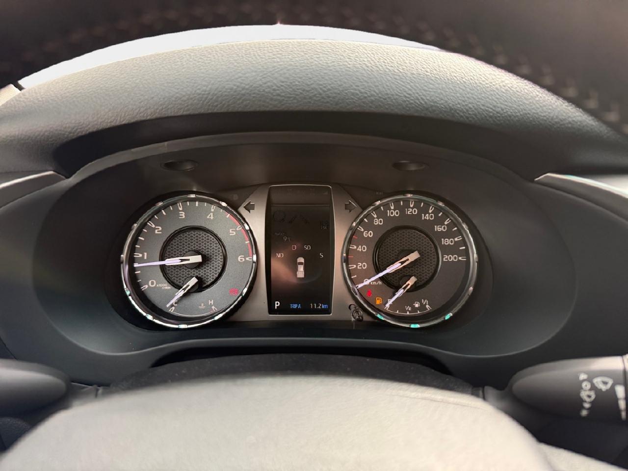 Foto 1 - HILUX Double Cab Comfort 4x4, marlingrau Metallic