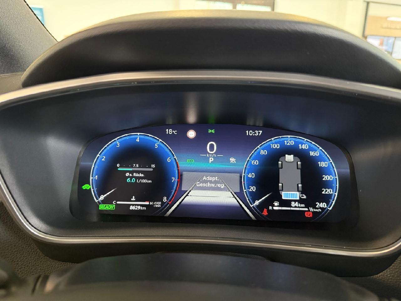 Foto 1 - Corolla Hybrid Team D, grau