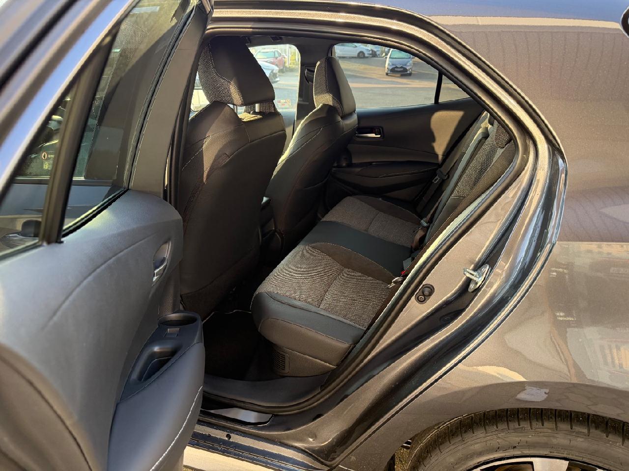 Foto 1 - Corolla Hybrid Teamplayer***Kamera,Klima***, marlingrau Metallic