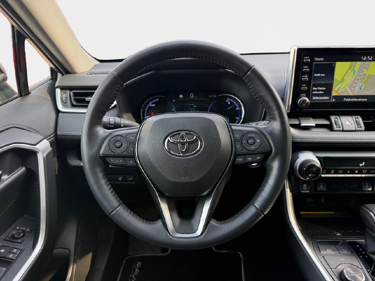 Foto 1 - RAV4 Hybrid 4x4 Team Deutschland, silber