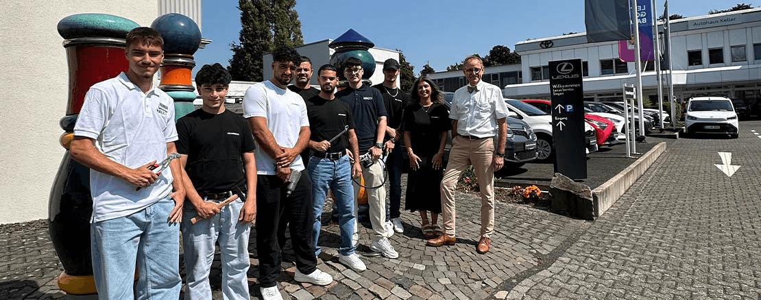Autohaus Keller begrüßt neue Auszubildende und wird erneut für Ausbildungspreis nominiert